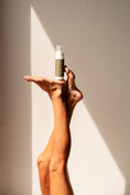 Load image into Gallery viewer, Twilight Palm Rapid Mousse with Application Mitt